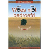 Groene boom op woestijnlandschap boekcover voor Wees niet bedroefd wereldwijd bewezen
